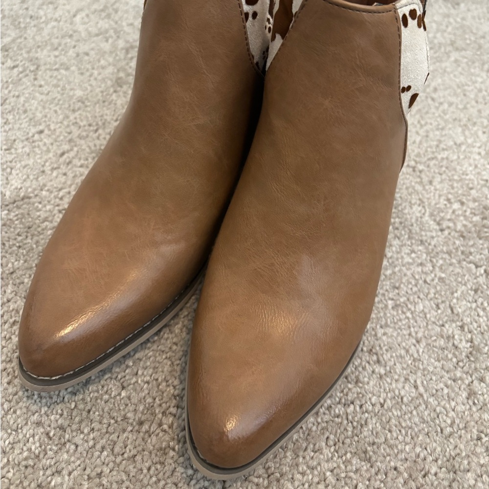 Size 7 - Picture 3 of 5